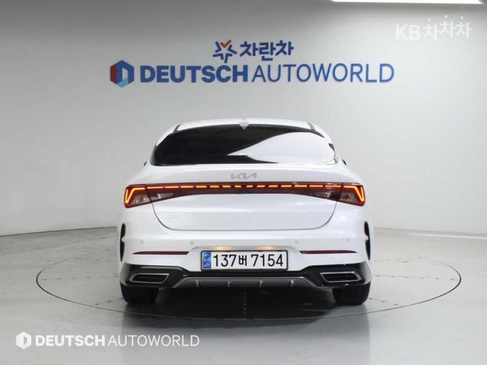 2023 - kia k5