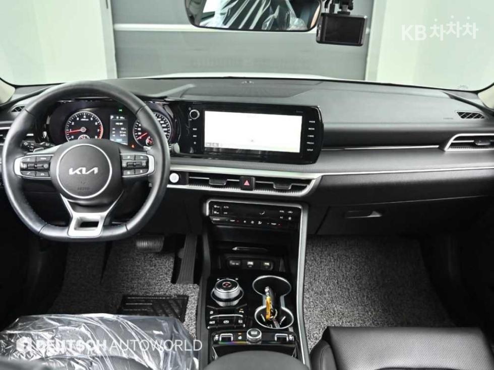 2023 - kia k5