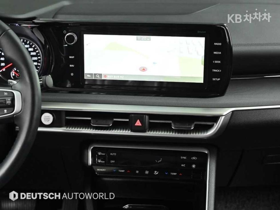 2023 - kia k5