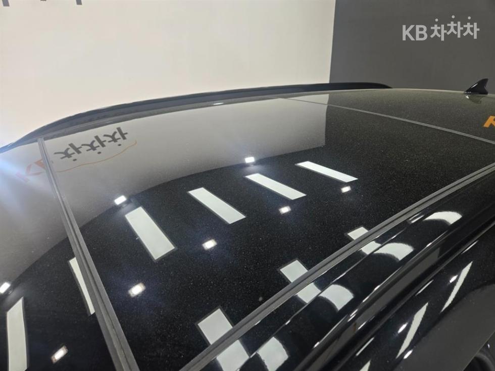 2022 - kia sportage