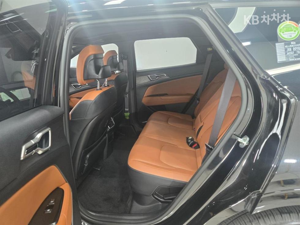 2022 - kia sportage