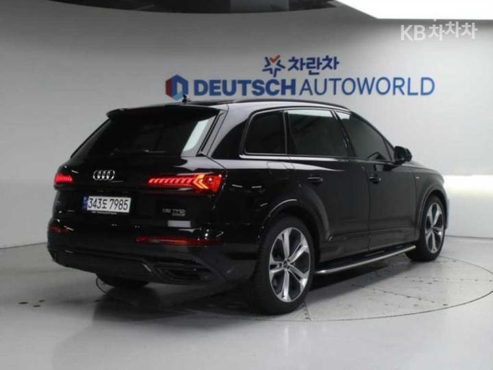 Audi Q7 New 3.0 55 TFSI Quattro Premium 3