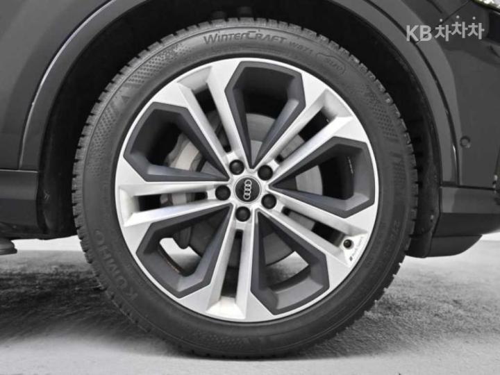 Audi Q7 New 3.0 55 TFSI Quattro Premium 6
