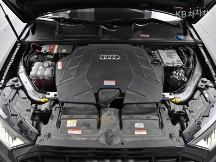 Audi Q7 New 3.0 55 TFSI Quattro Premium 7