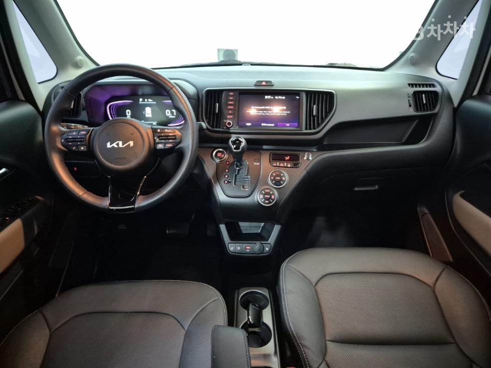 2024 - kia kia
