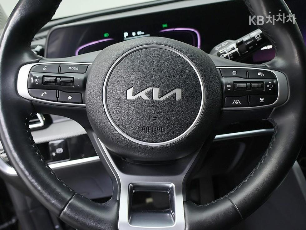 2022 - kia sportage
