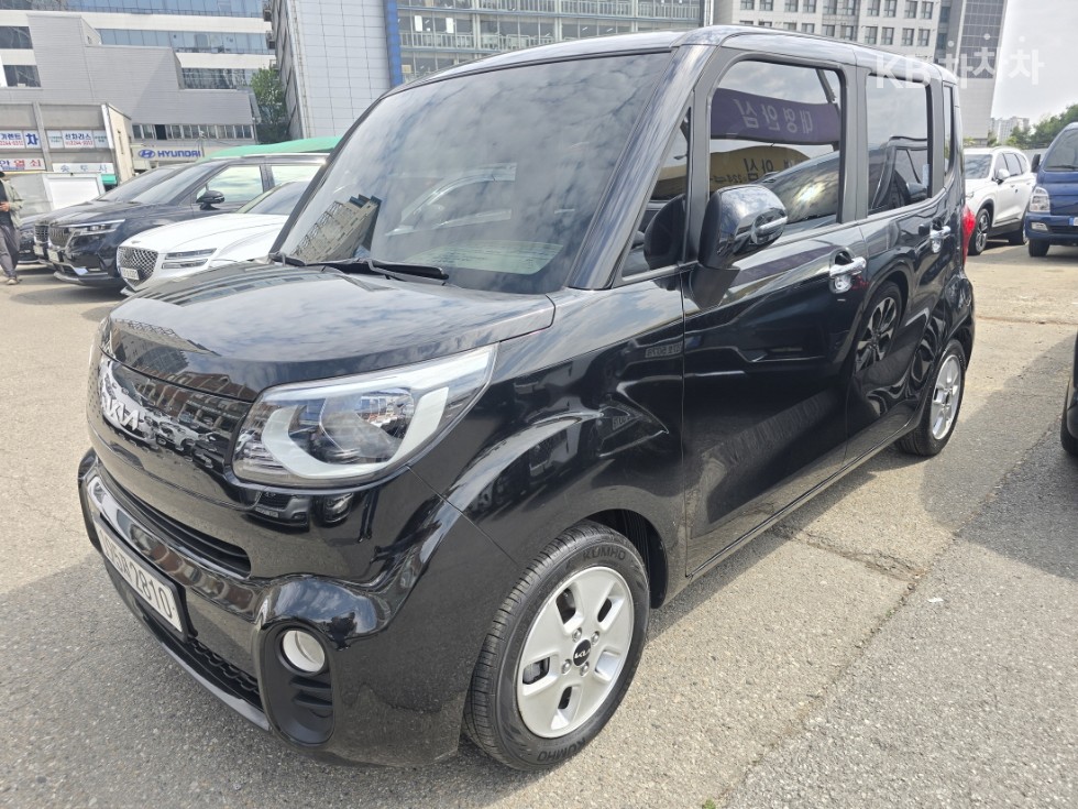 2022 - kia ray