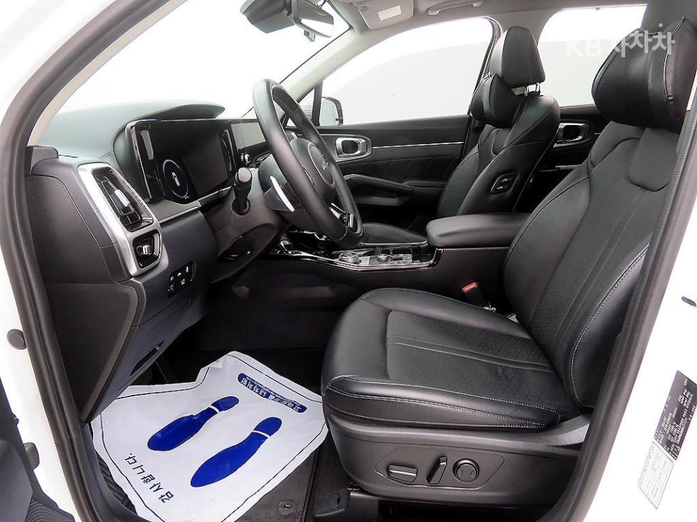2022 - kia sorento