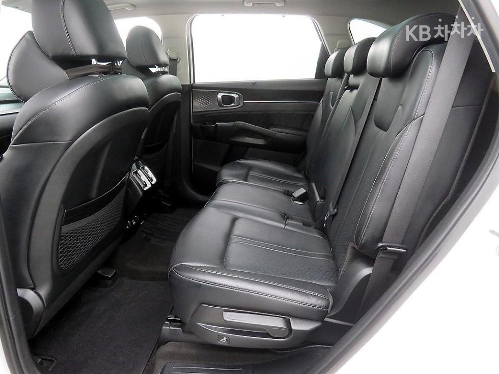 2022 - kia sorento