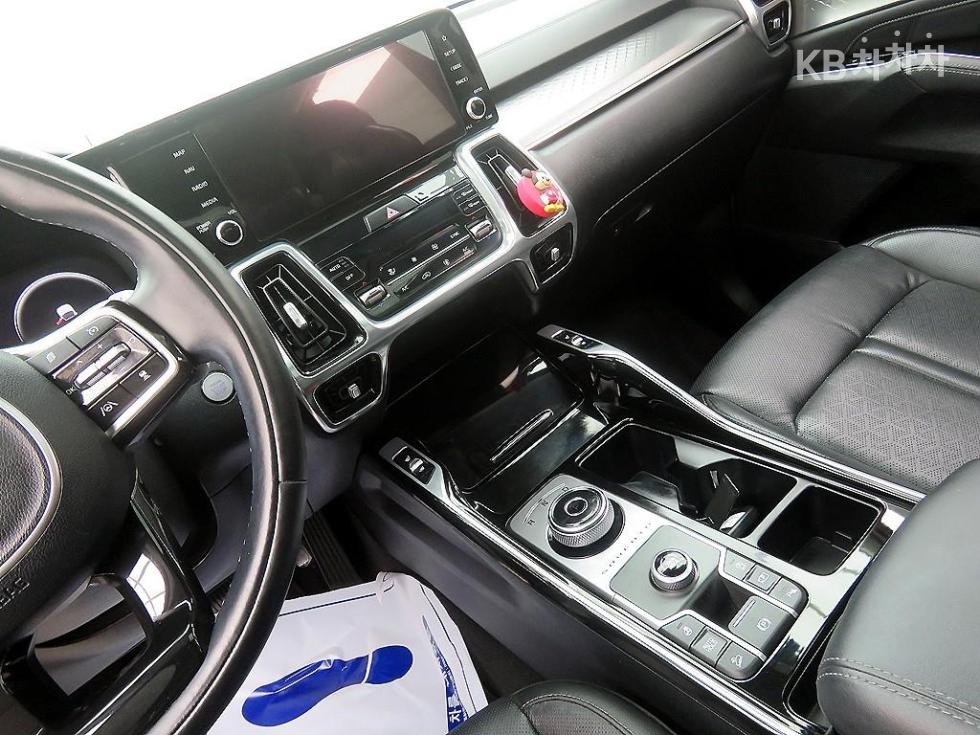 2022 - kia sorento