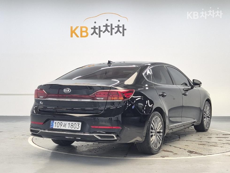2020 - kia k7