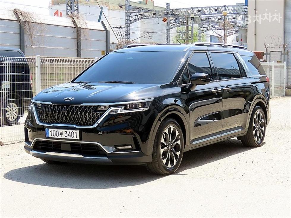 2021 - kia carnival