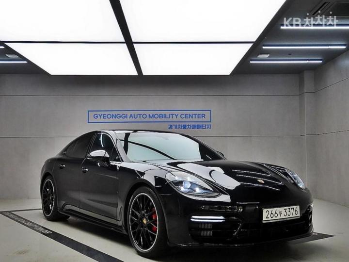 Porsche Panamera 4.0 GTS — foto 1
