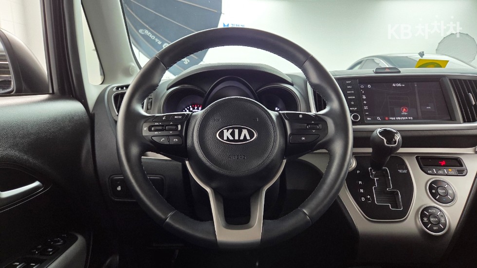 2021 - kia ray
