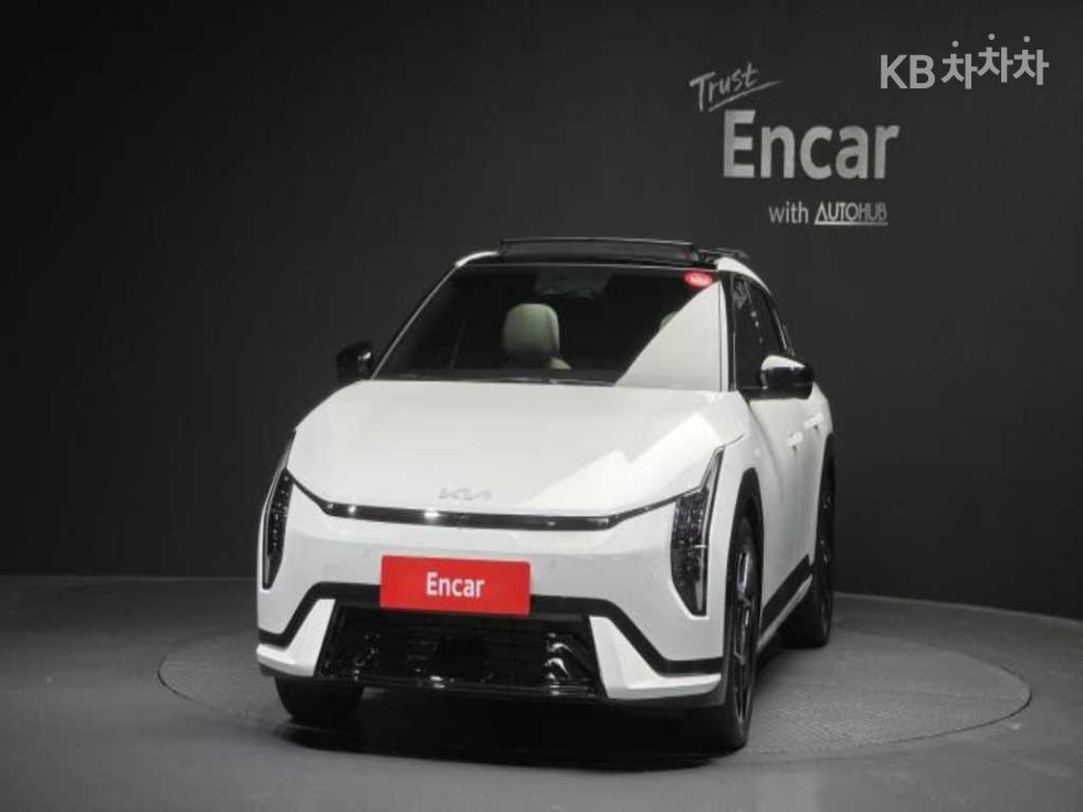 2026 - kia ev4