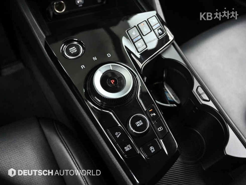2022 - kia sportage