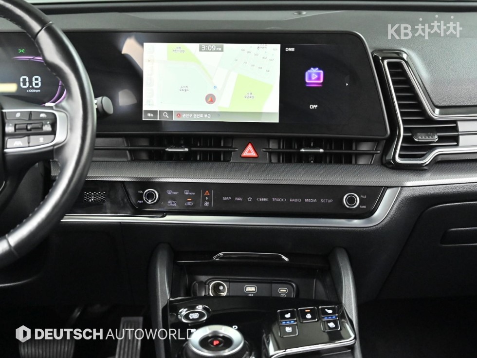 2022 - kia sportage