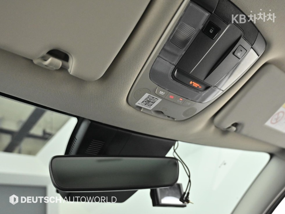 2022 - kia sportage