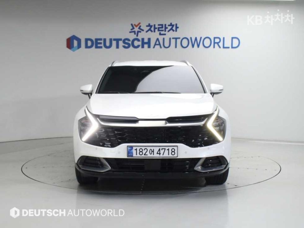2022 - kia sportage