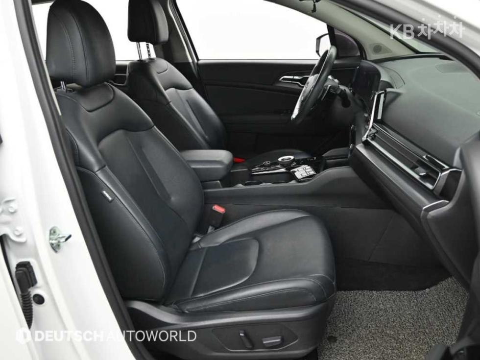 2022 - kia sportage