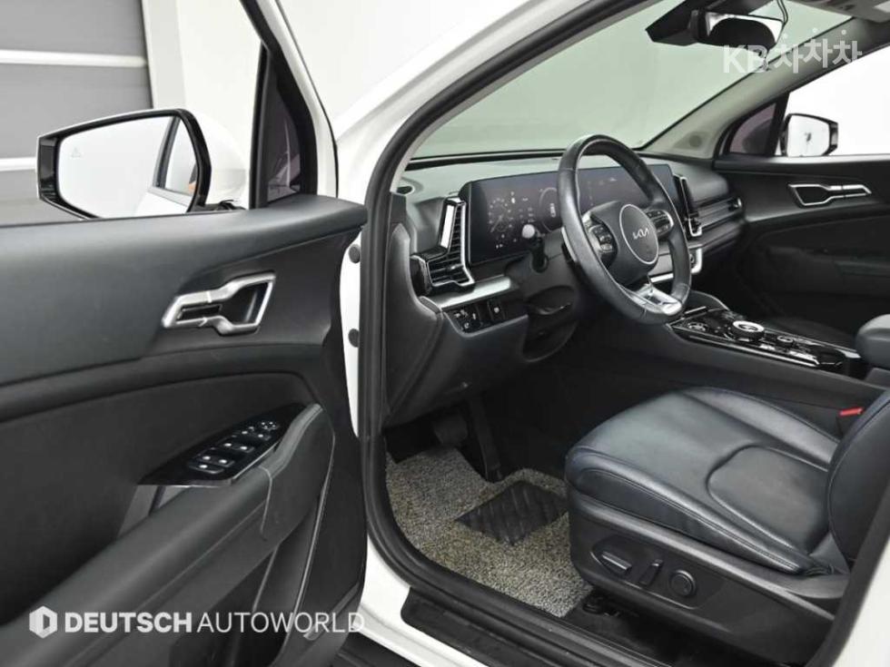 2022 - kia sportage