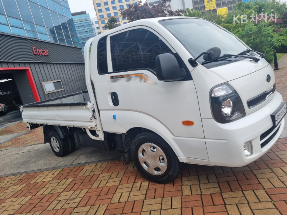 2016 - kia bongo iii