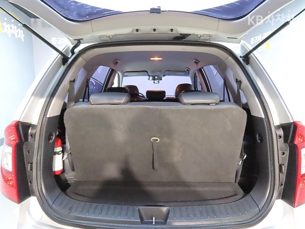 Kia Carens — miniaturë 19