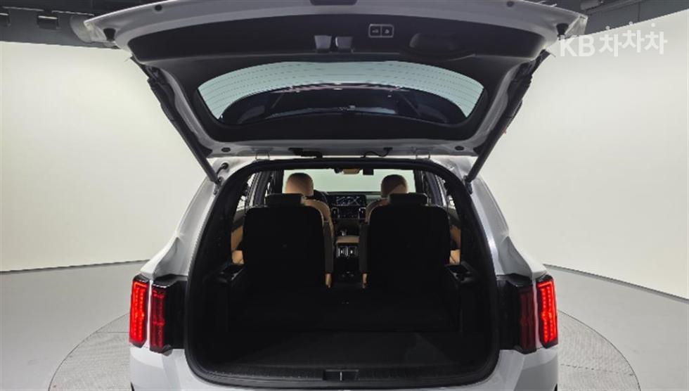 2023 - kia sorento