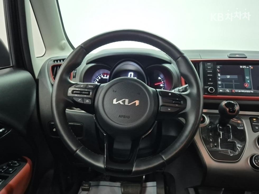 2022 - kia ray