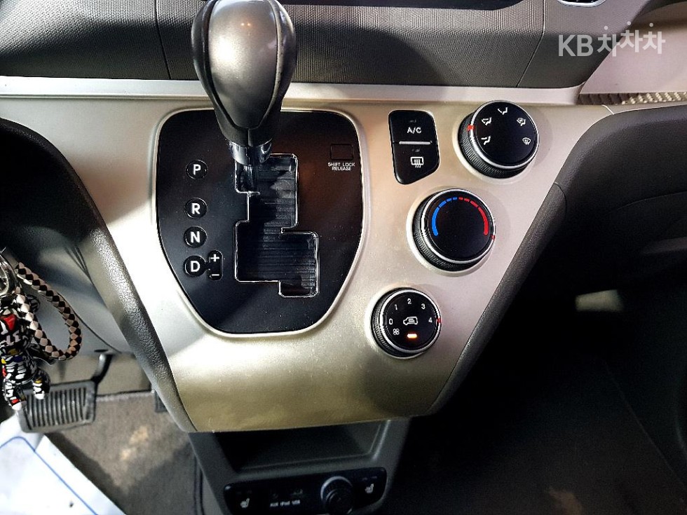 2012 - kia ray