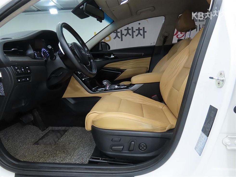 2020 - kia k7