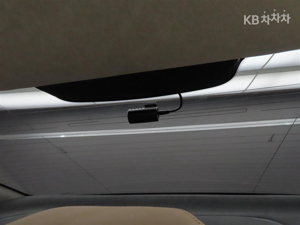 2020 - kia k7