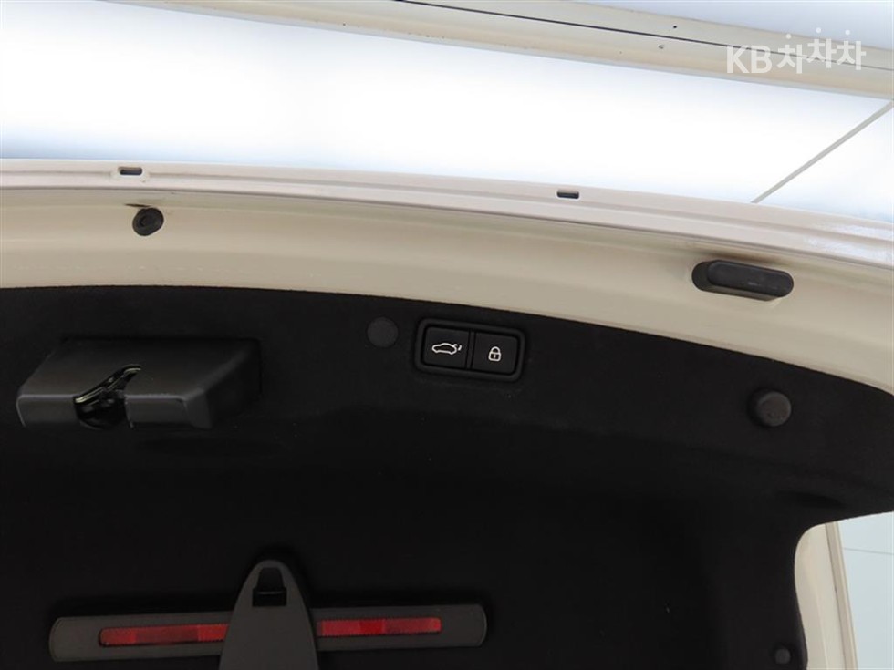 2020 - kia k7