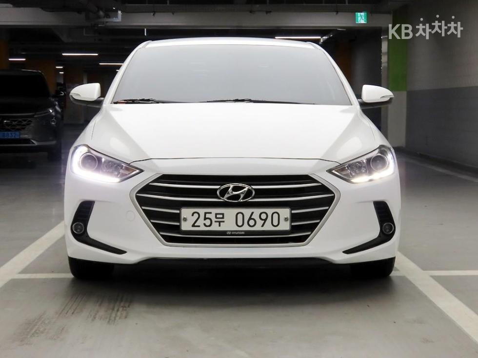 2016 hyundai Avante 1.6 GDi Smart Special