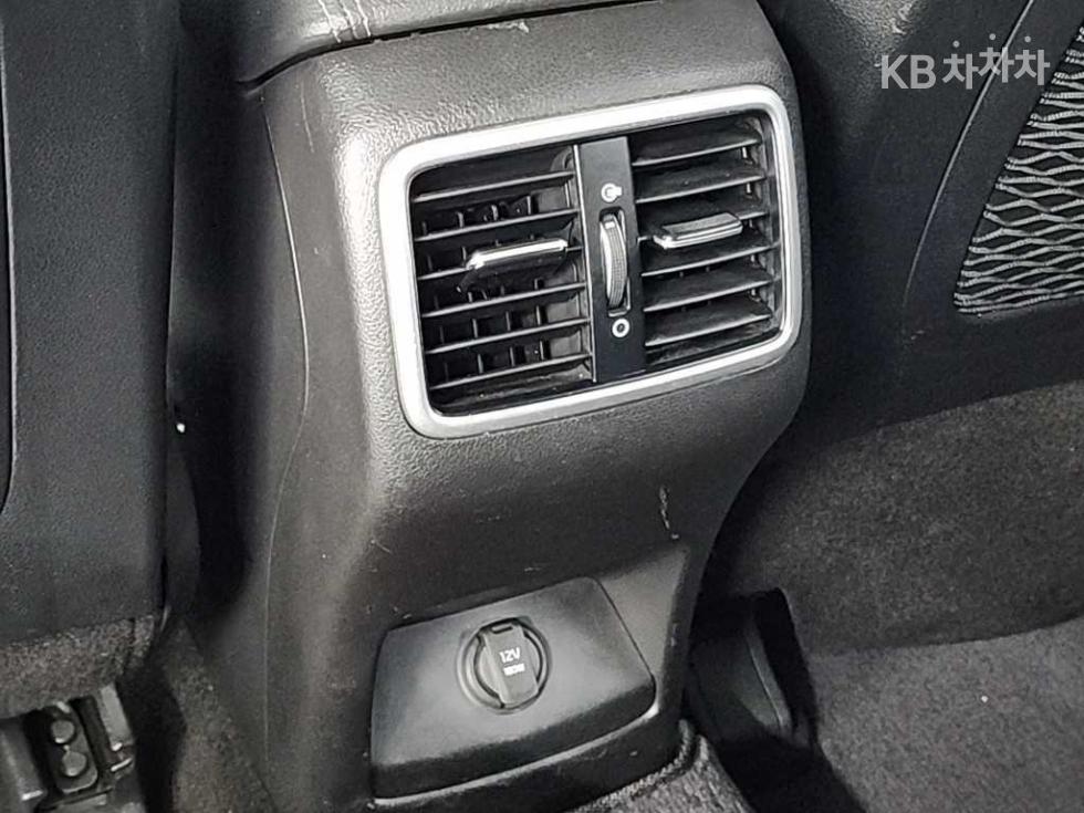 2020 - kia sportage