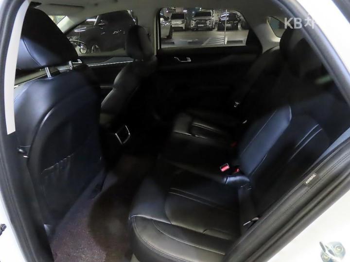 Kia K5 1.6 Gasoline Turbo Prestige 8