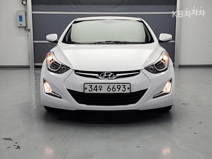 Hyundai Avante 1.6 GDi Smart Base Type 3