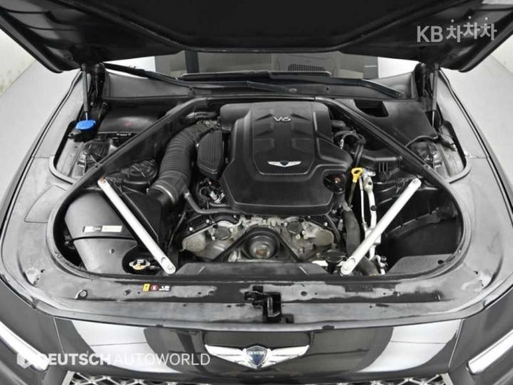 Genesis G90 3.8 GDi AWD Premium Luxury 7
