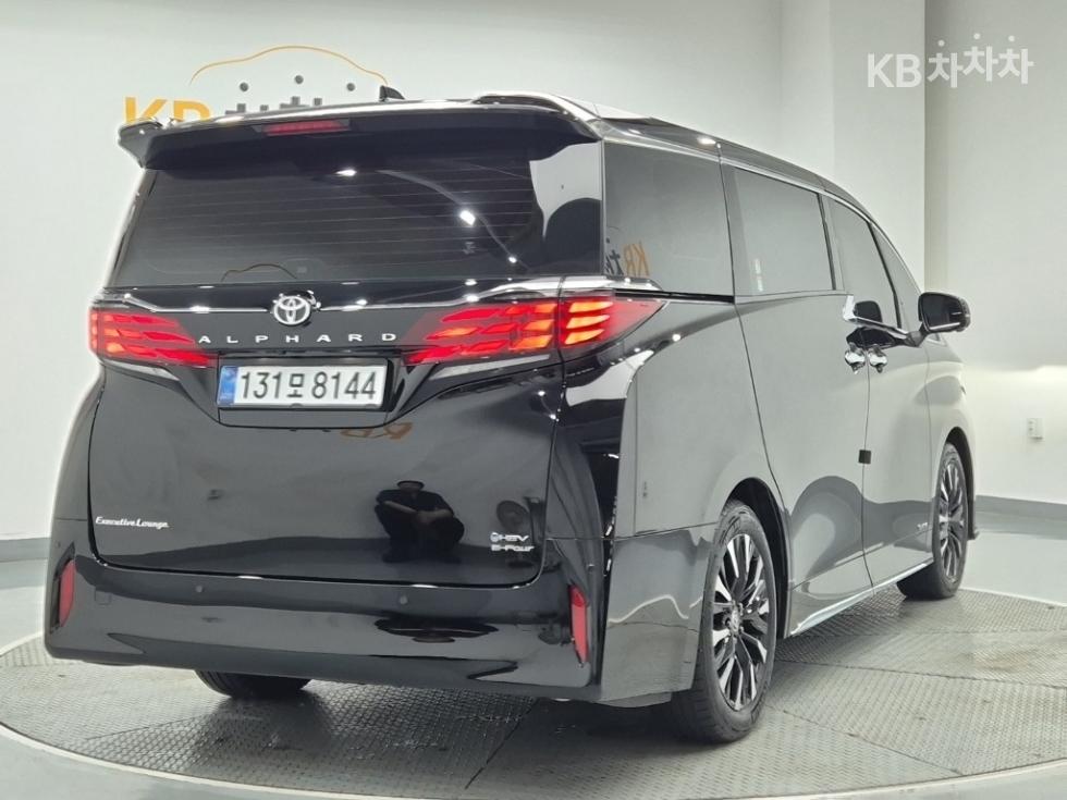 Toyota Alphard — miniaturë 3