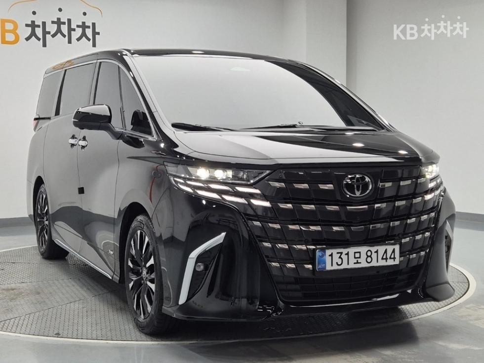 Toyota Alphard — miniaturë 4