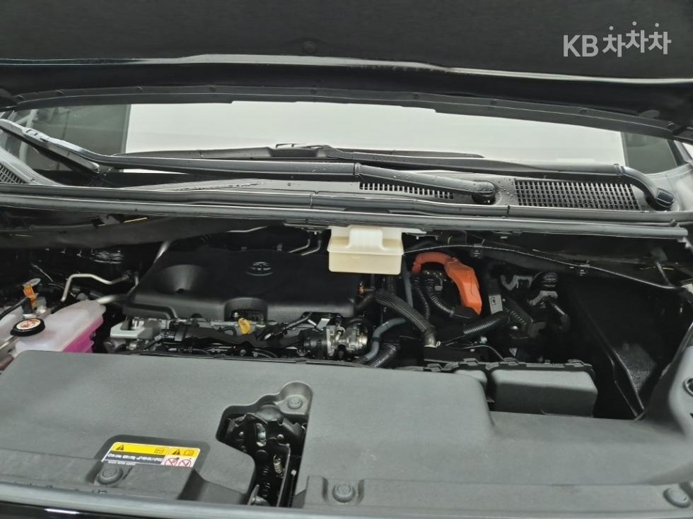 Toyota Alphard — miniaturë 5