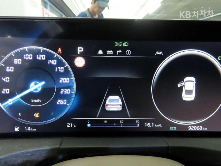 Kia K8 Hybrid 1.6 Turbo Signature 10