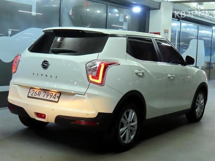 KG Mobility (Ssangyong) Tivoli Gasoline LX Premium Type 5