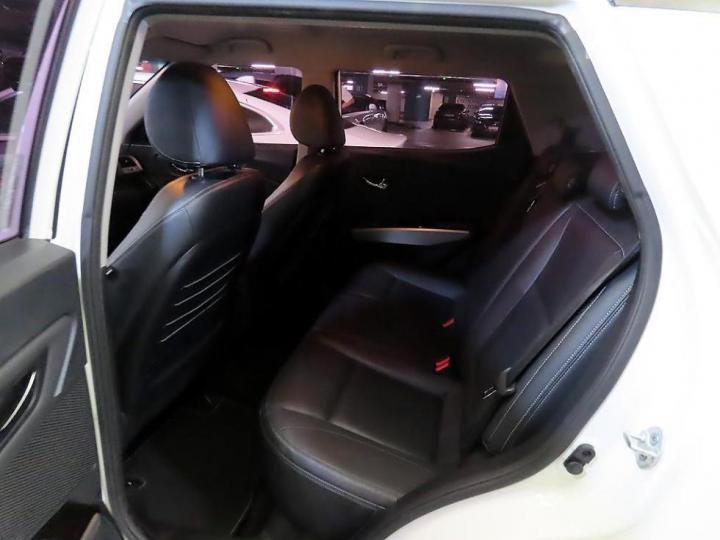 KG Mobility (Ssangyong) Tivoli Gasoline LX Premium Type 8