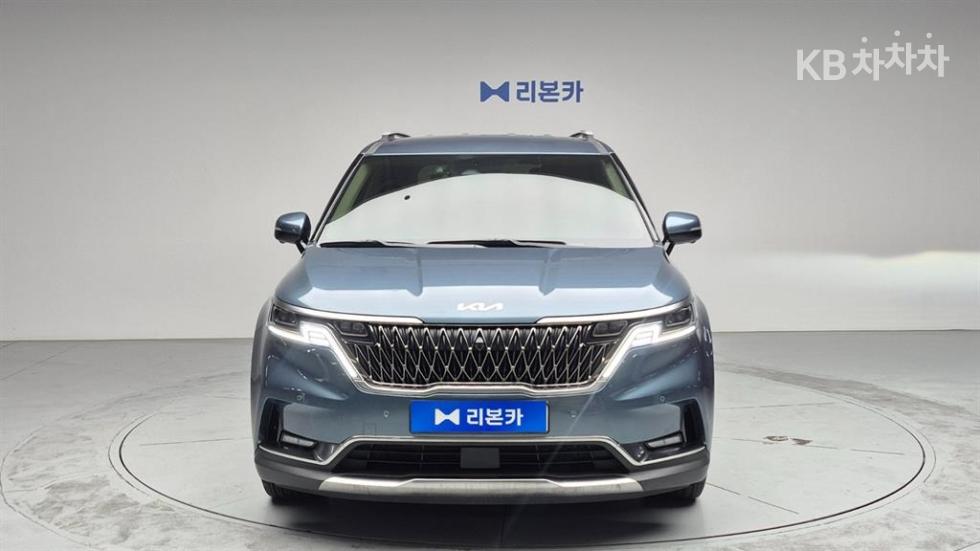 2022 - kia carnival
