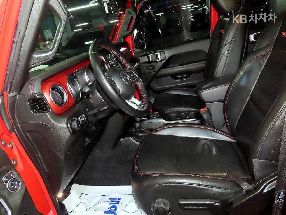 2021 Jeep (JL) photo