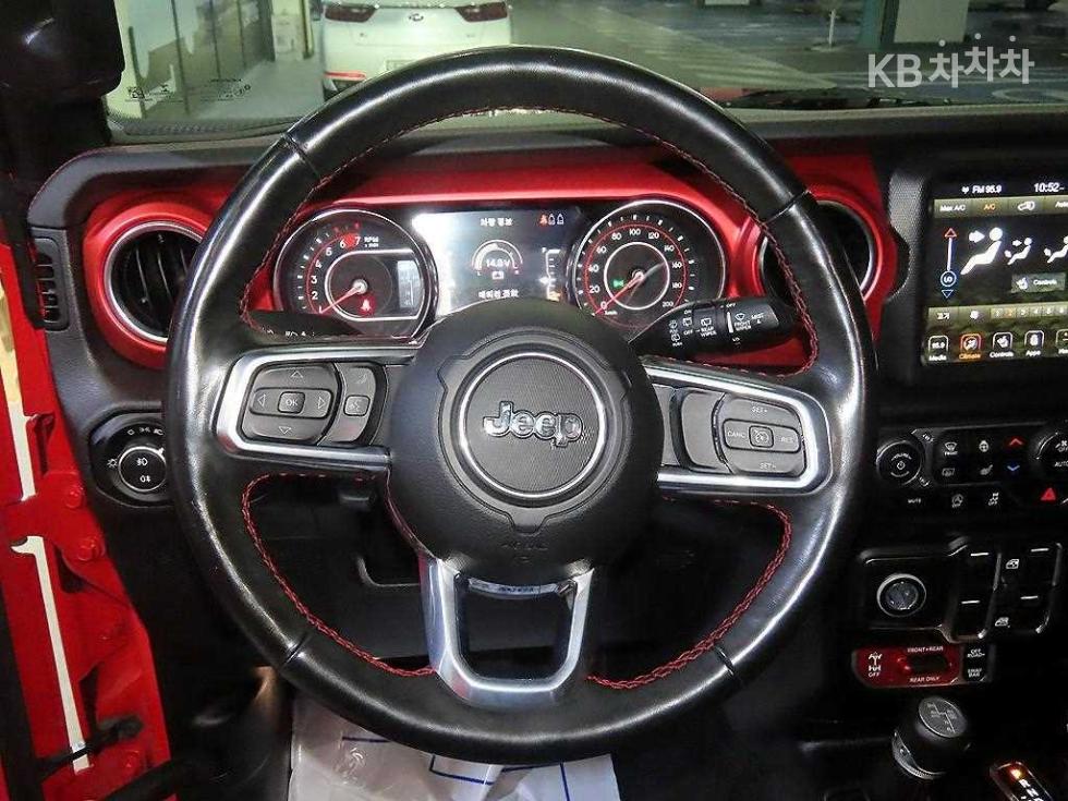 2021 Jeep (JL) photo