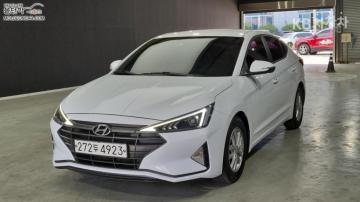 Hyundai Avante 렌터카 1.6 LPi — foto 1