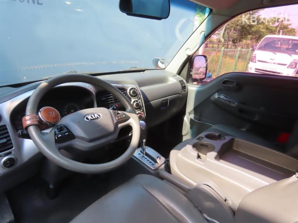 2018 - kia bongo iii