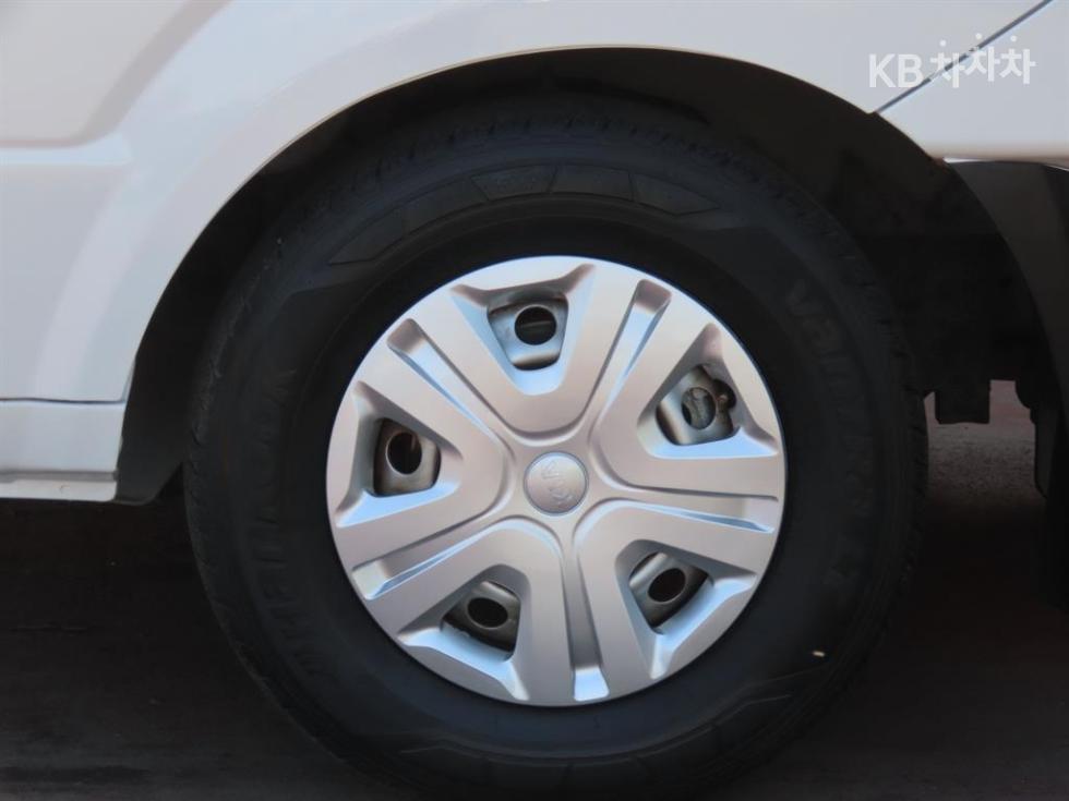 2018 - kia bongo iii